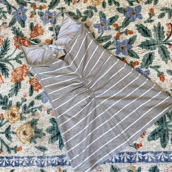 Lululemon Open Your Heart Cayman Stripe Tank Sz 4 - Picture 3 of 5